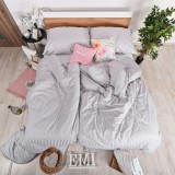 Сіра_розкішна_постільна_білизна_з_дамаску_EMI