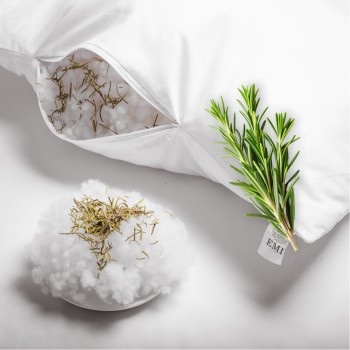 relaxaciyna_podushka_z_rozmarinom_v_interieri_spalni