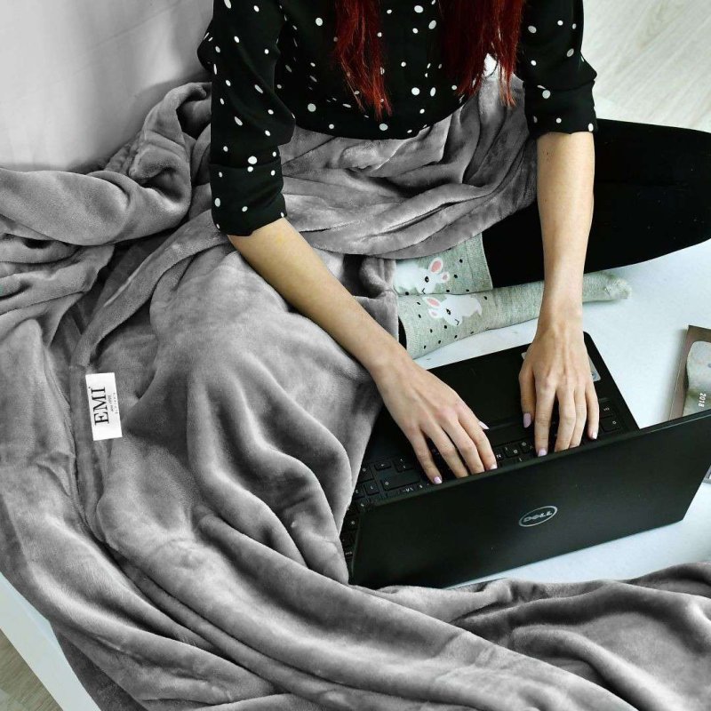 Плед світло-сірий 150 x 200 см EMI