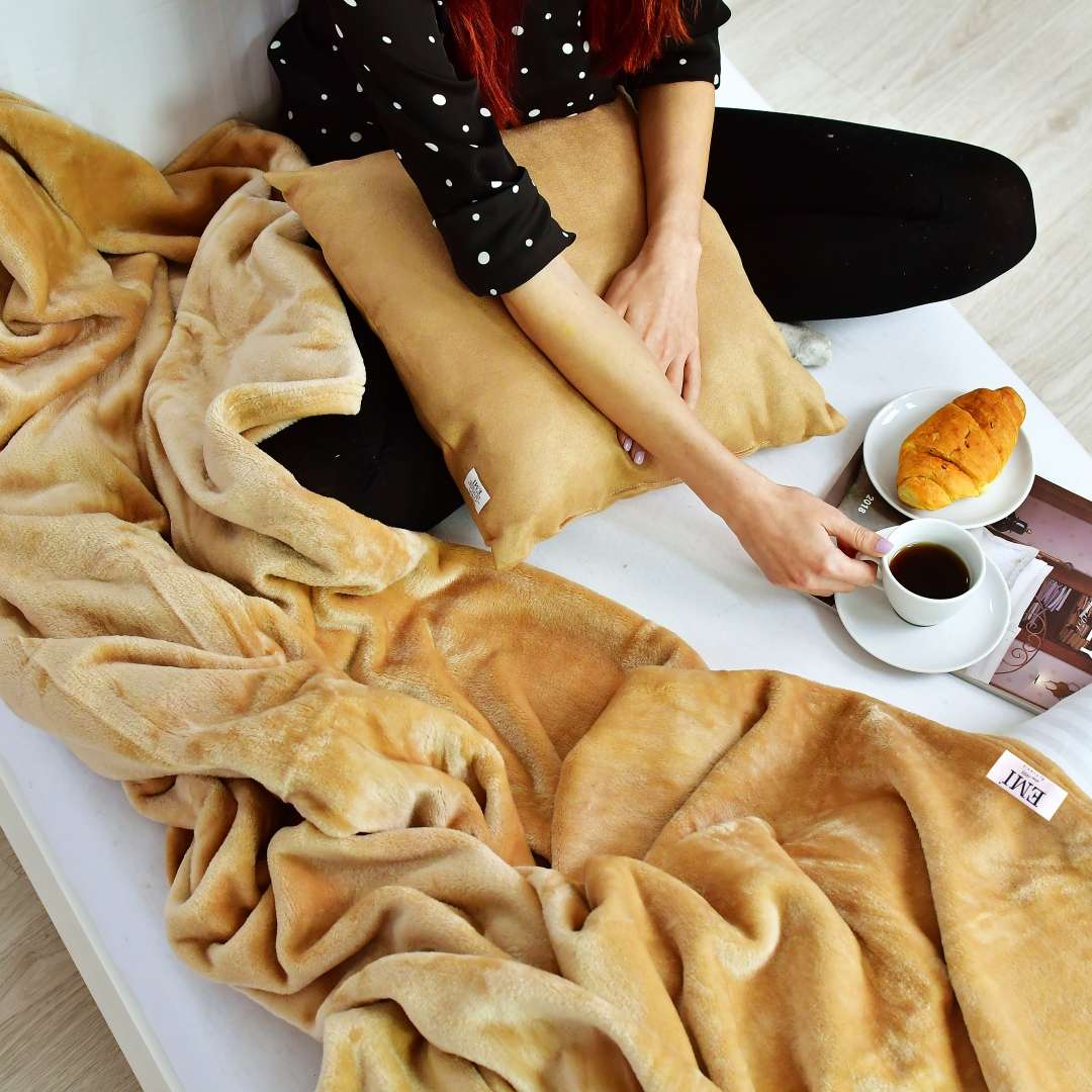 Плед_бежевий_150x200cm_EMI