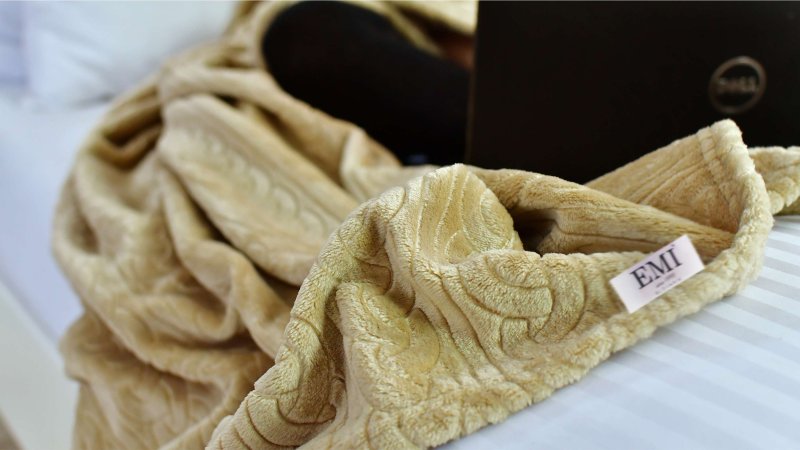 Плед_світло-коричневий_Elit_150x200cm_EMI