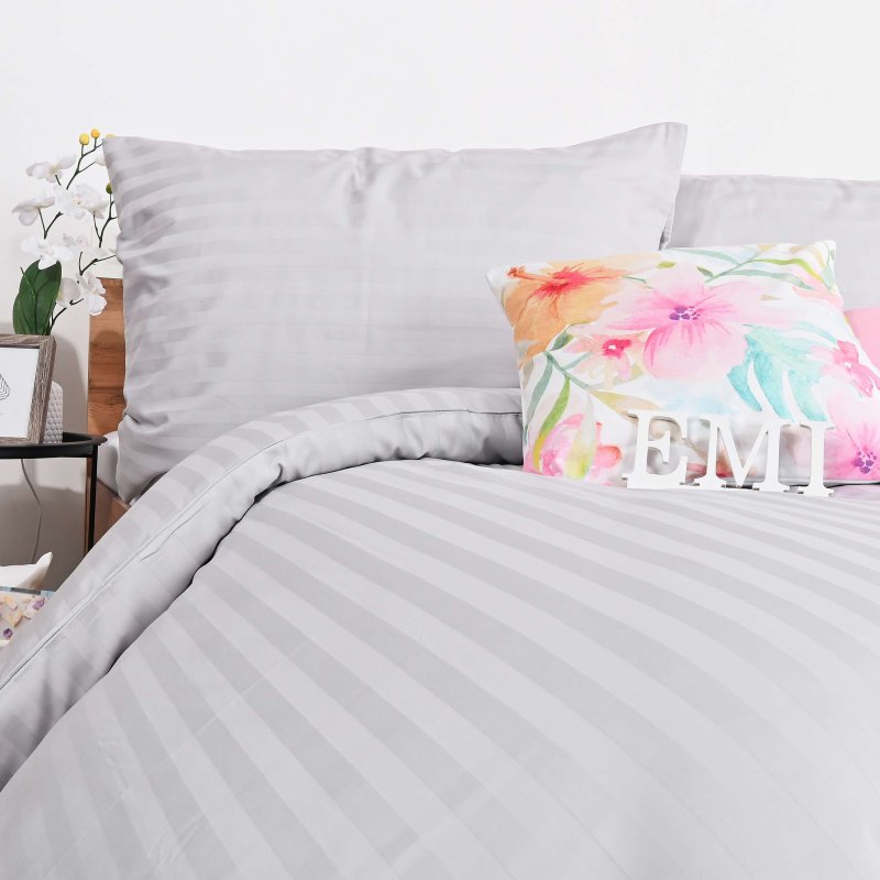 Сіра_розкішна_постільна_білизна_з_дамаску_EMI