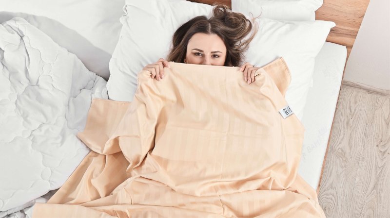 Простирадло_з_дамаску_140x220_бежеве_EMI