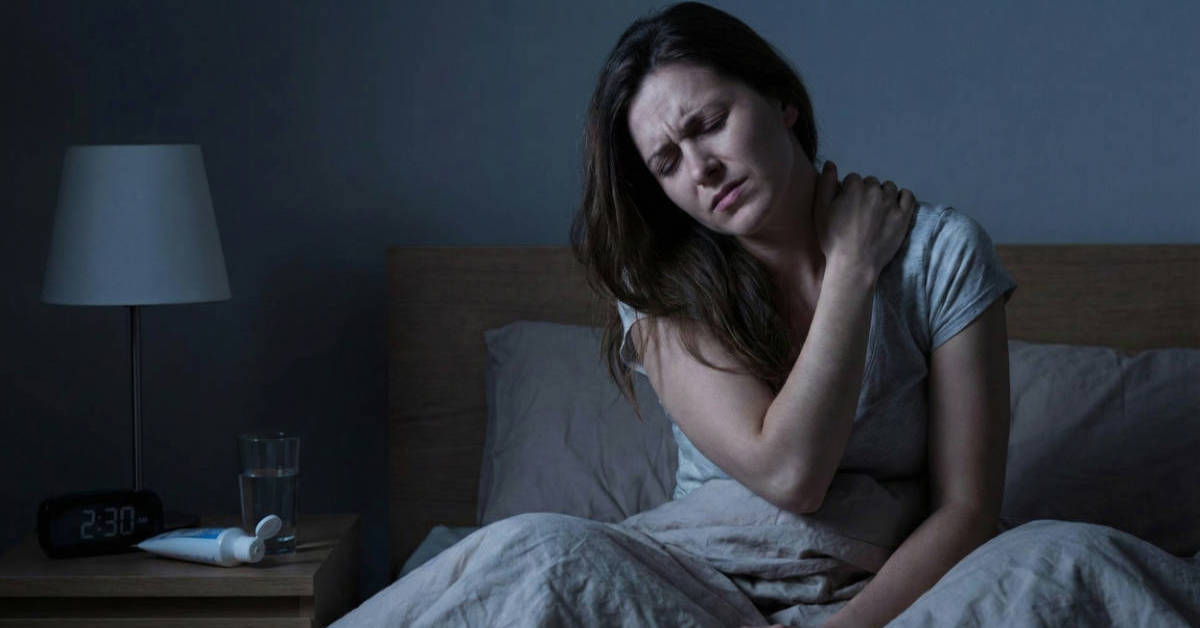 AKO EFEKTÍVNE UVOĽNIŤ SVALOVÉ UZLY S MASÁŽNYMI PRÍSTROJMI NOXIEPILLOW EMI ?